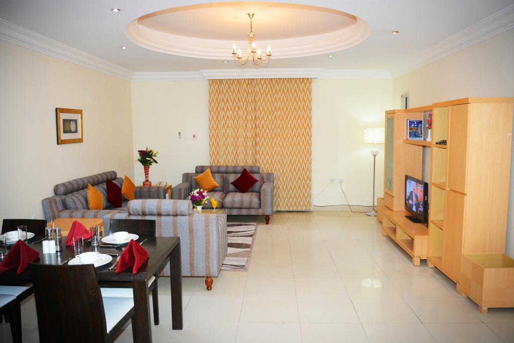 Retaj Residence Al Sadd Doha Room photo