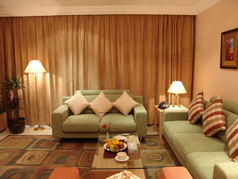 Retaj Residence Al Sadd Doha Room photo